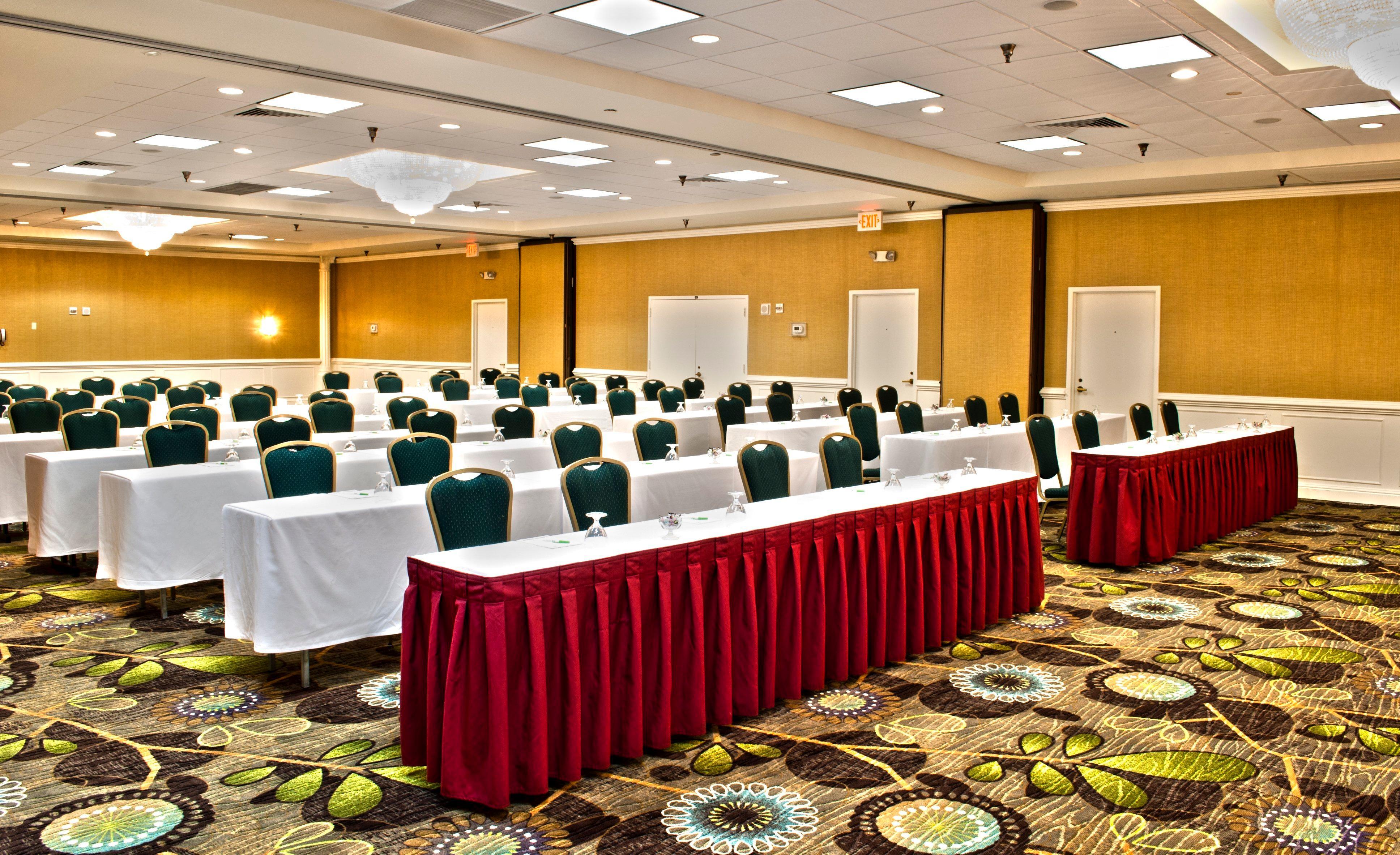 Holiday Inn Arlington At Ballston By Ihg Bagian luar foto