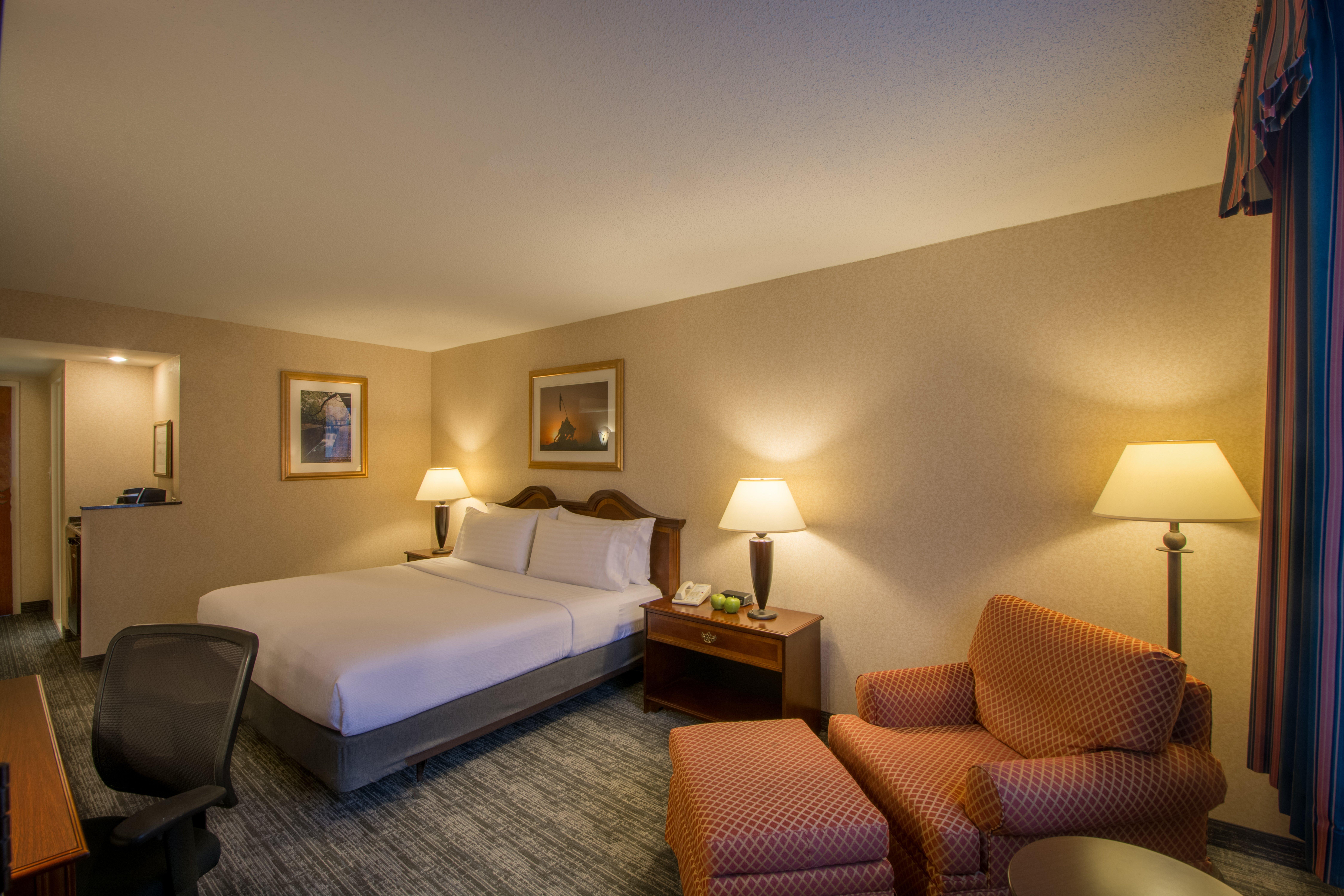 Holiday Inn Arlington At Ballston By Ihg Bagian luar foto