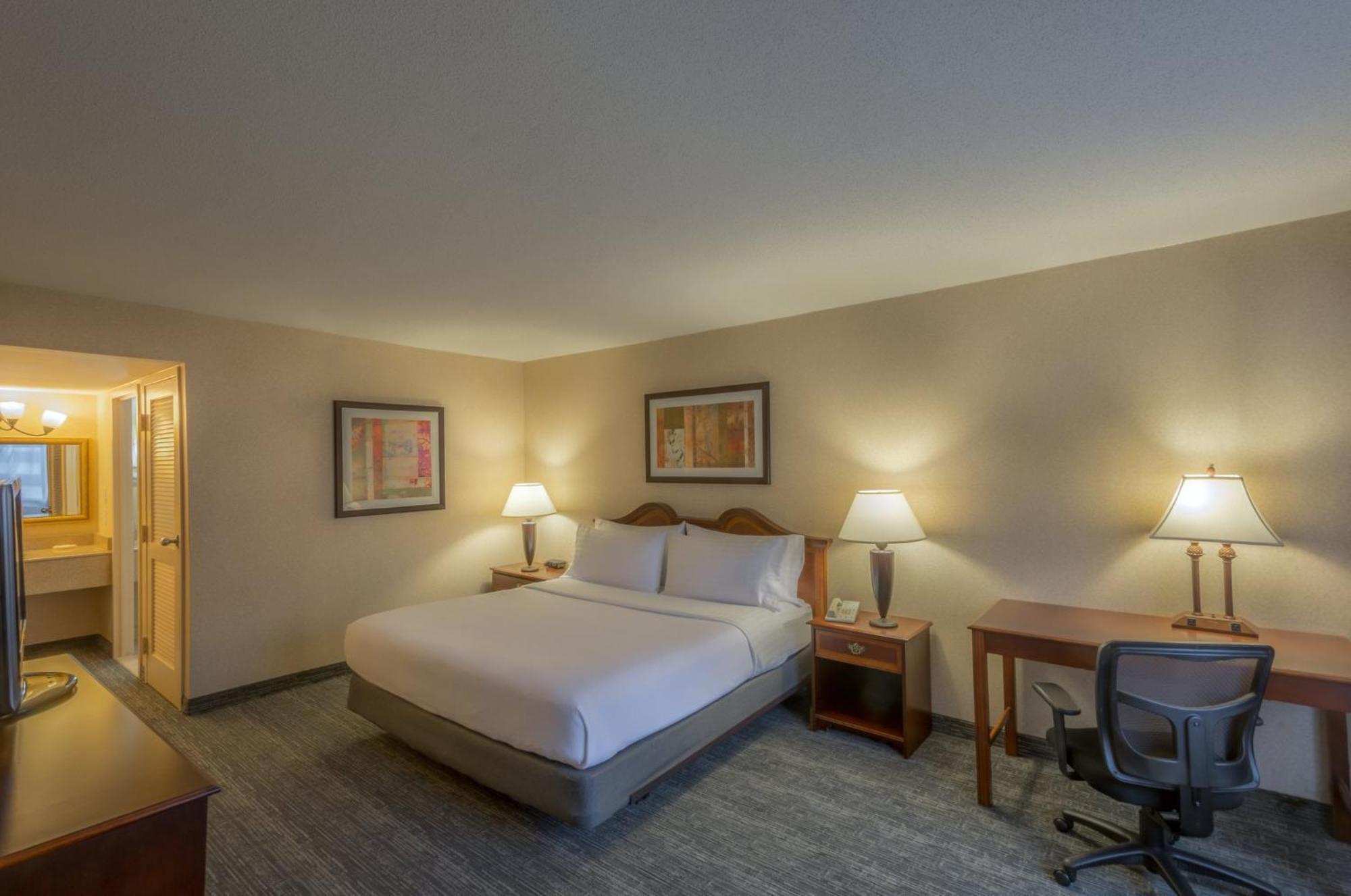 Holiday Inn Arlington At Ballston By Ihg Bagian luar foto