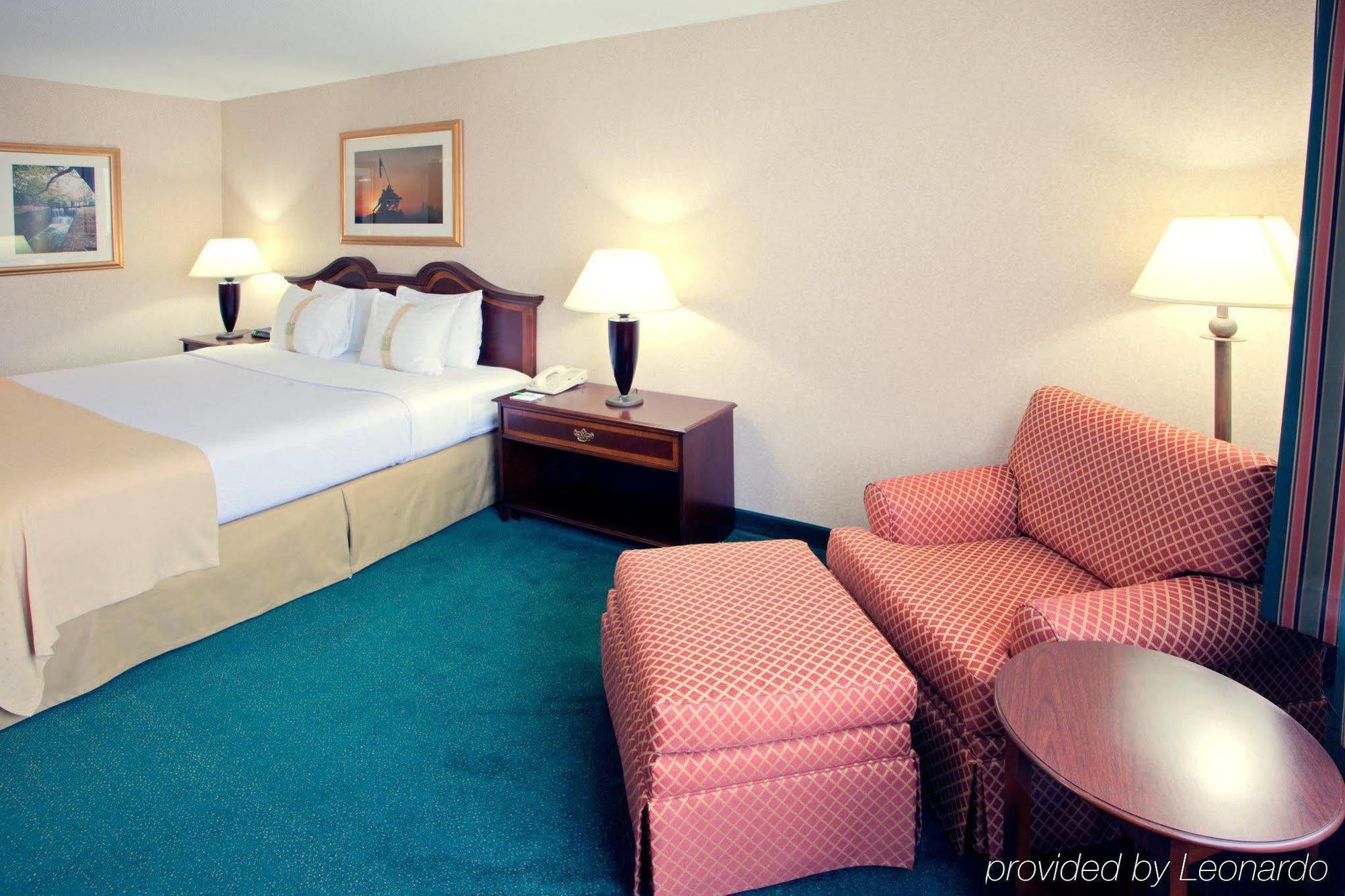 Holiday Inn Arlington At Ballston By Ihg Bagian luar foto
